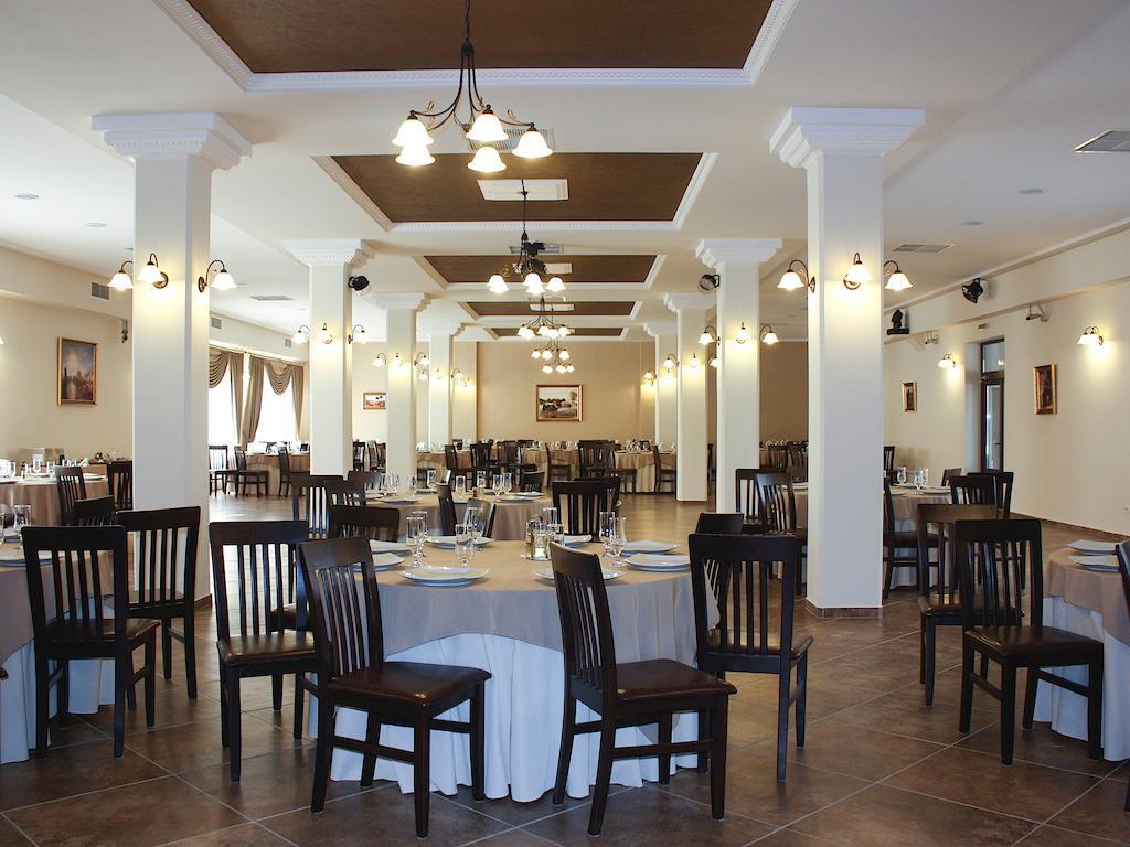 Hotel Dusan Si Fiul Resita Nord 外观 照片
