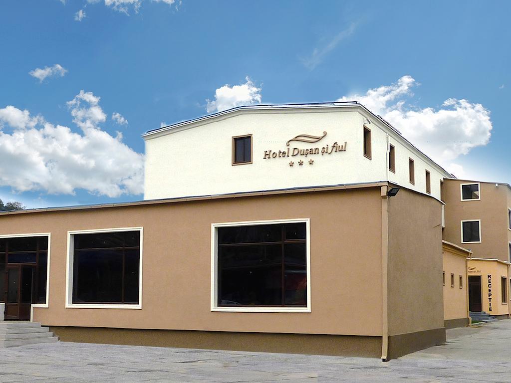 Hotel Dusan Si Fiul Resita Nord 外观 照片